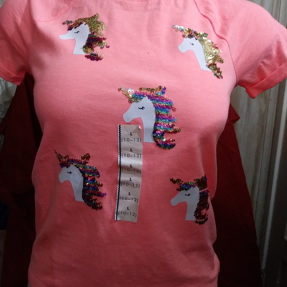 🌷Cat And Jack Girls shirt